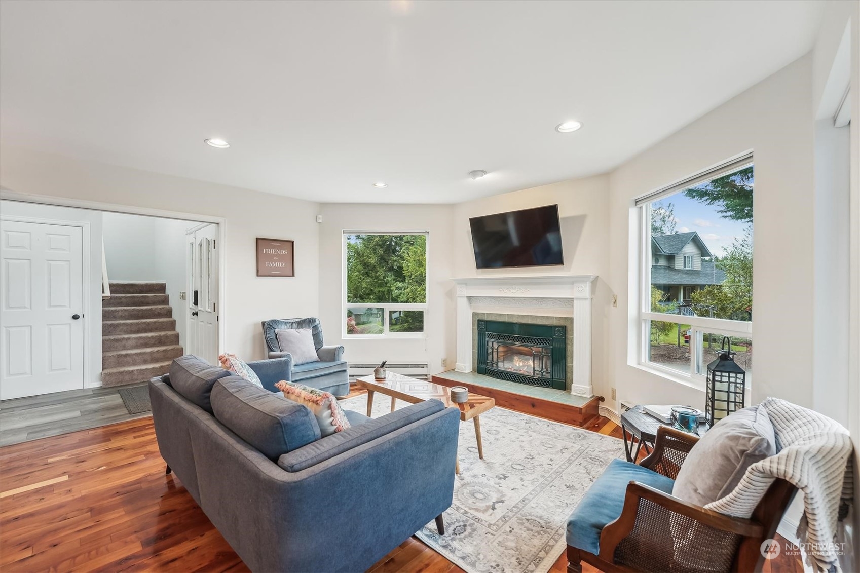 2135 NE Edwin Court