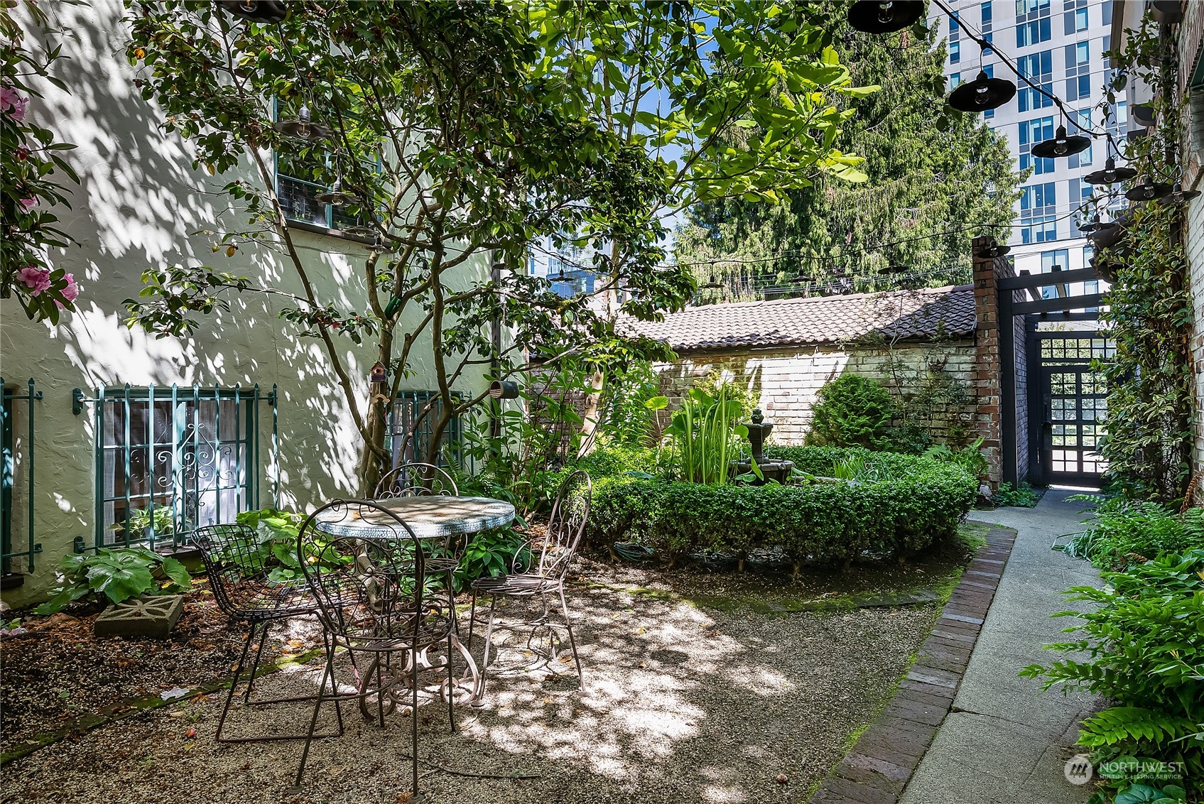 4204 11th Avenue NE #7