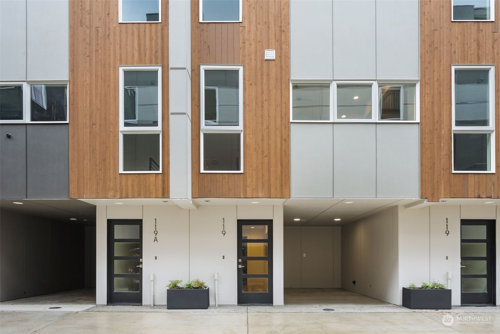 119 26th Avenue E Unit: B