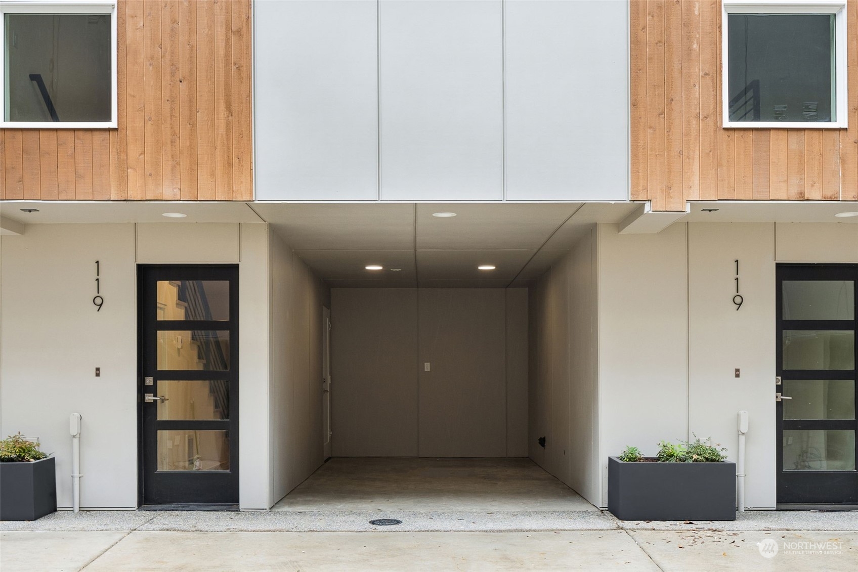 119 26th Avenue E Unit: B