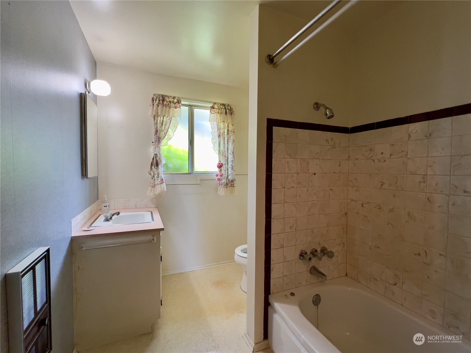 5615 Seahurst Avenue