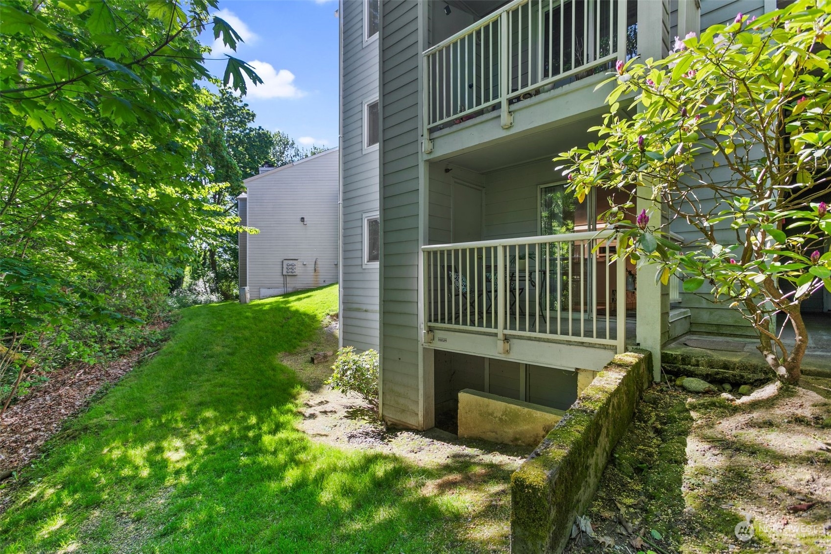 975 Aberdeen Avenue NE #F107