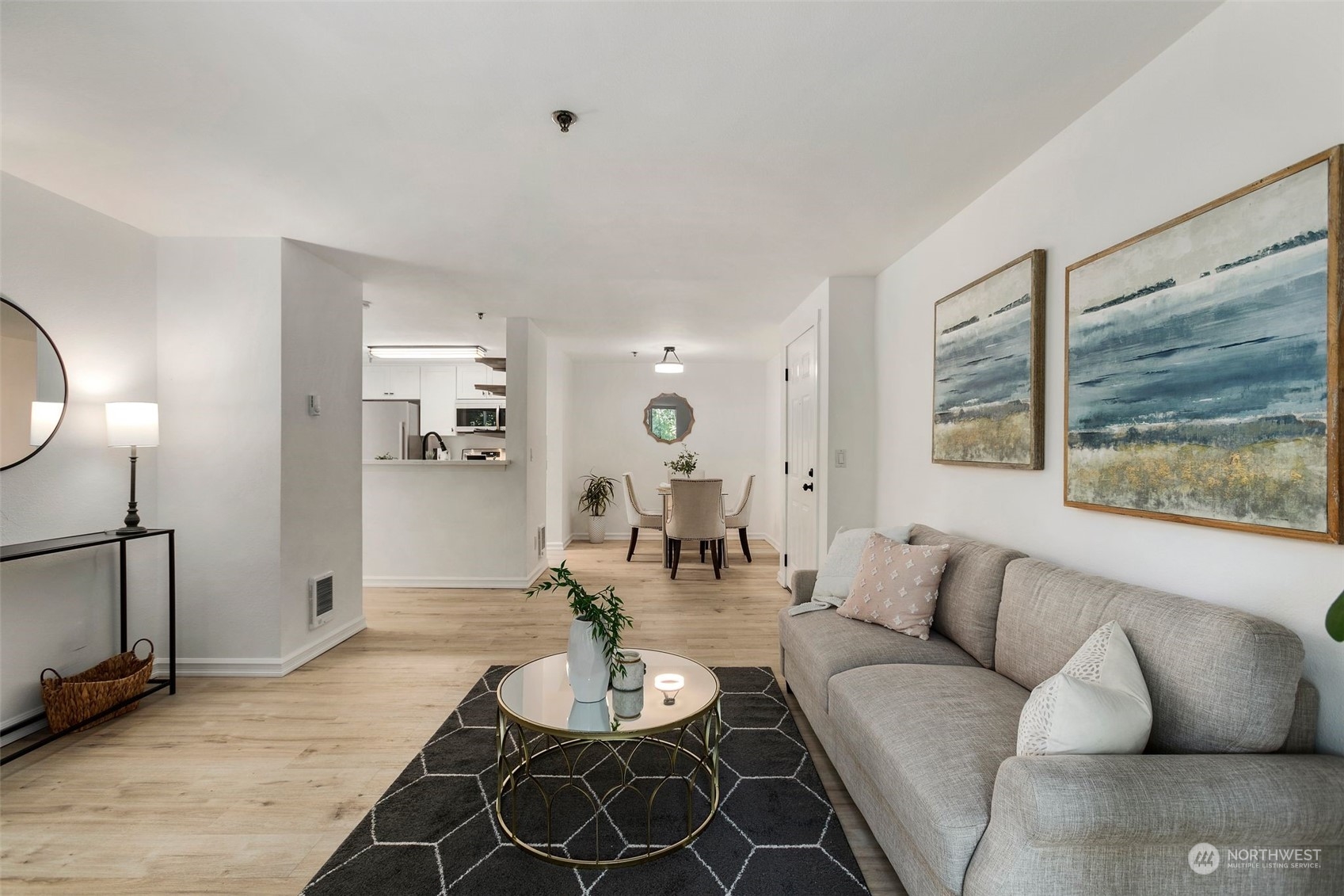 975 Aberdeen Avenue NE #F107