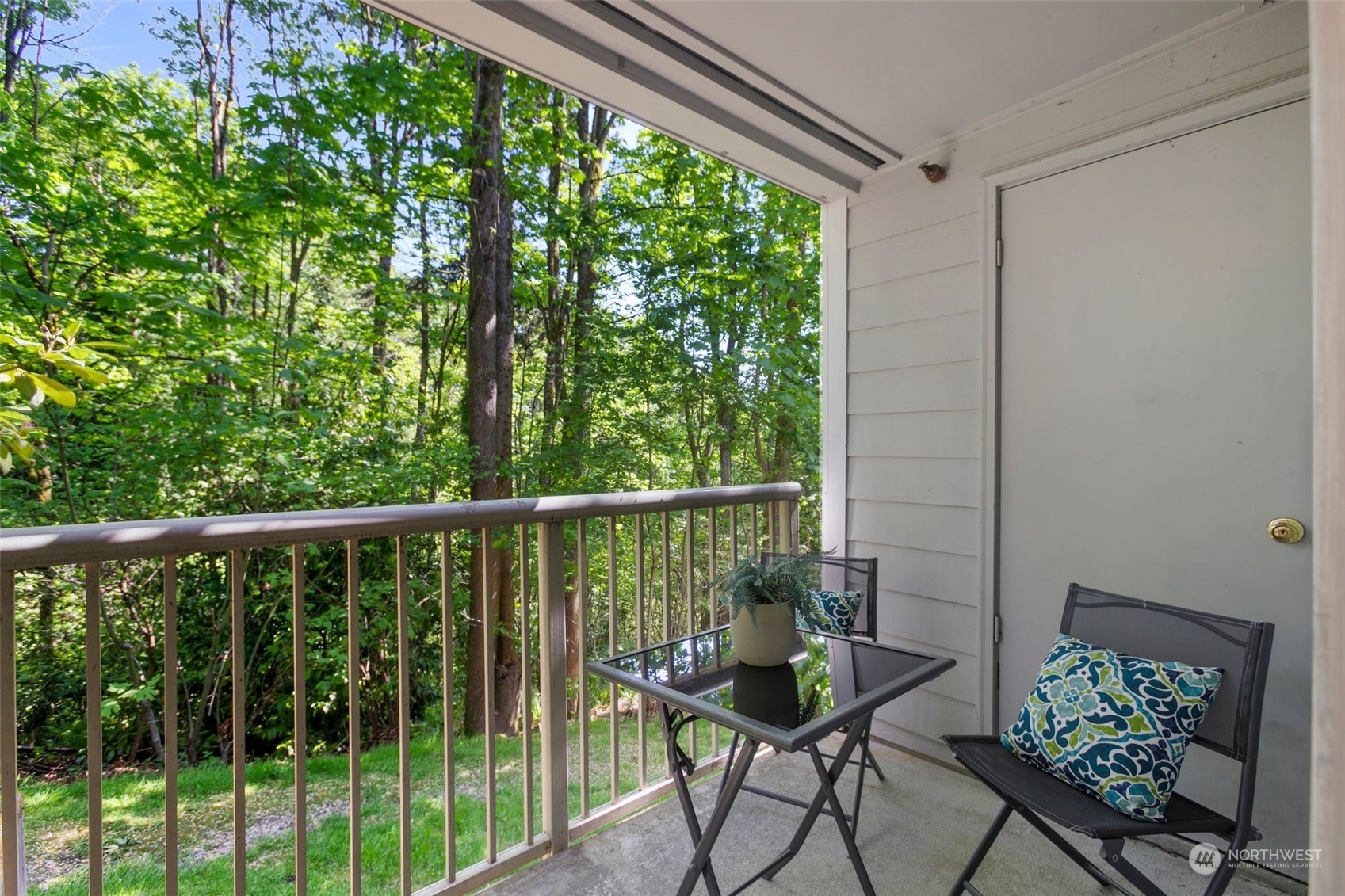 975 Aberdeen Avenue NE #F107