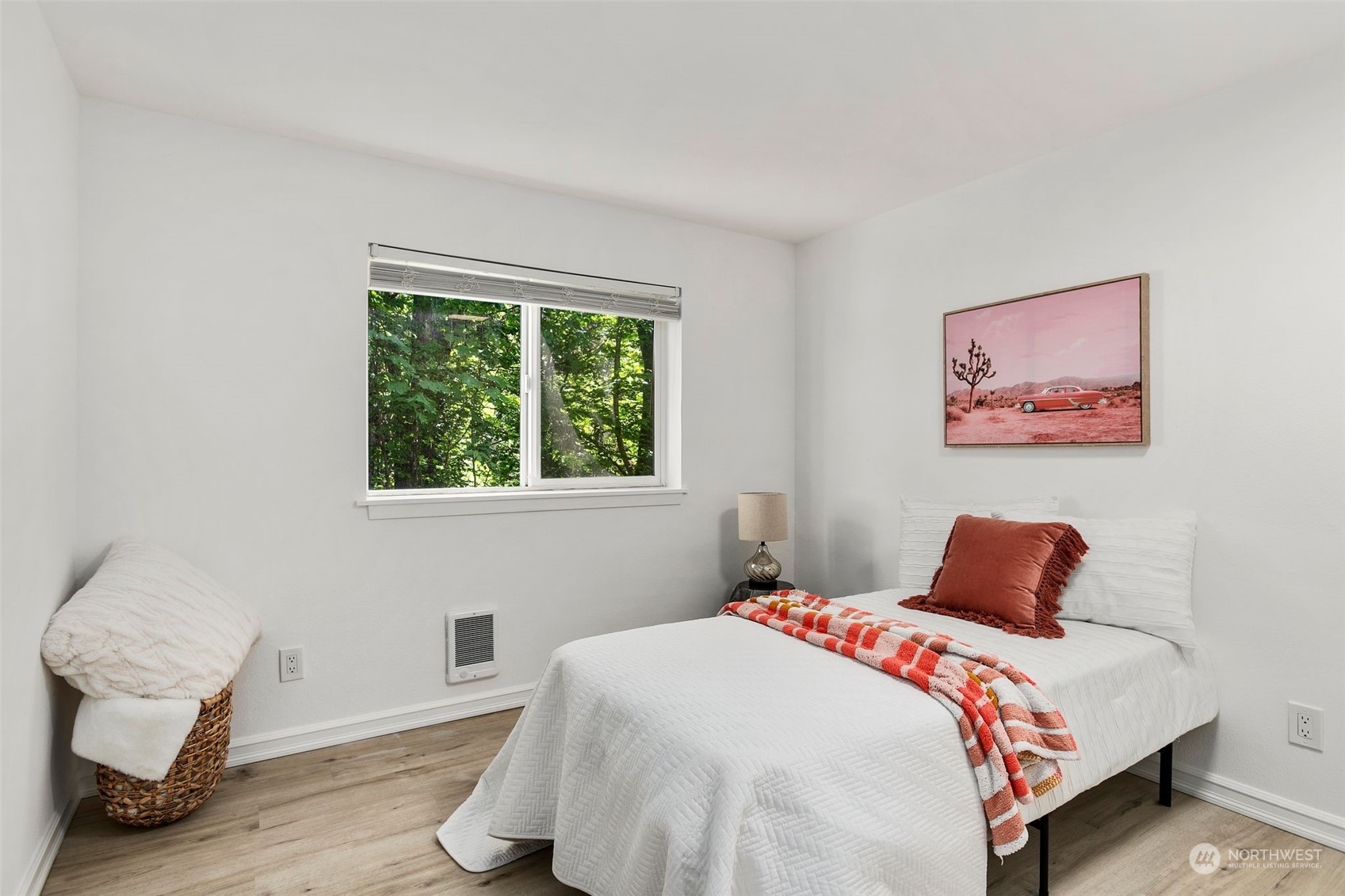 975 Aberdeen Avenue NE #F107