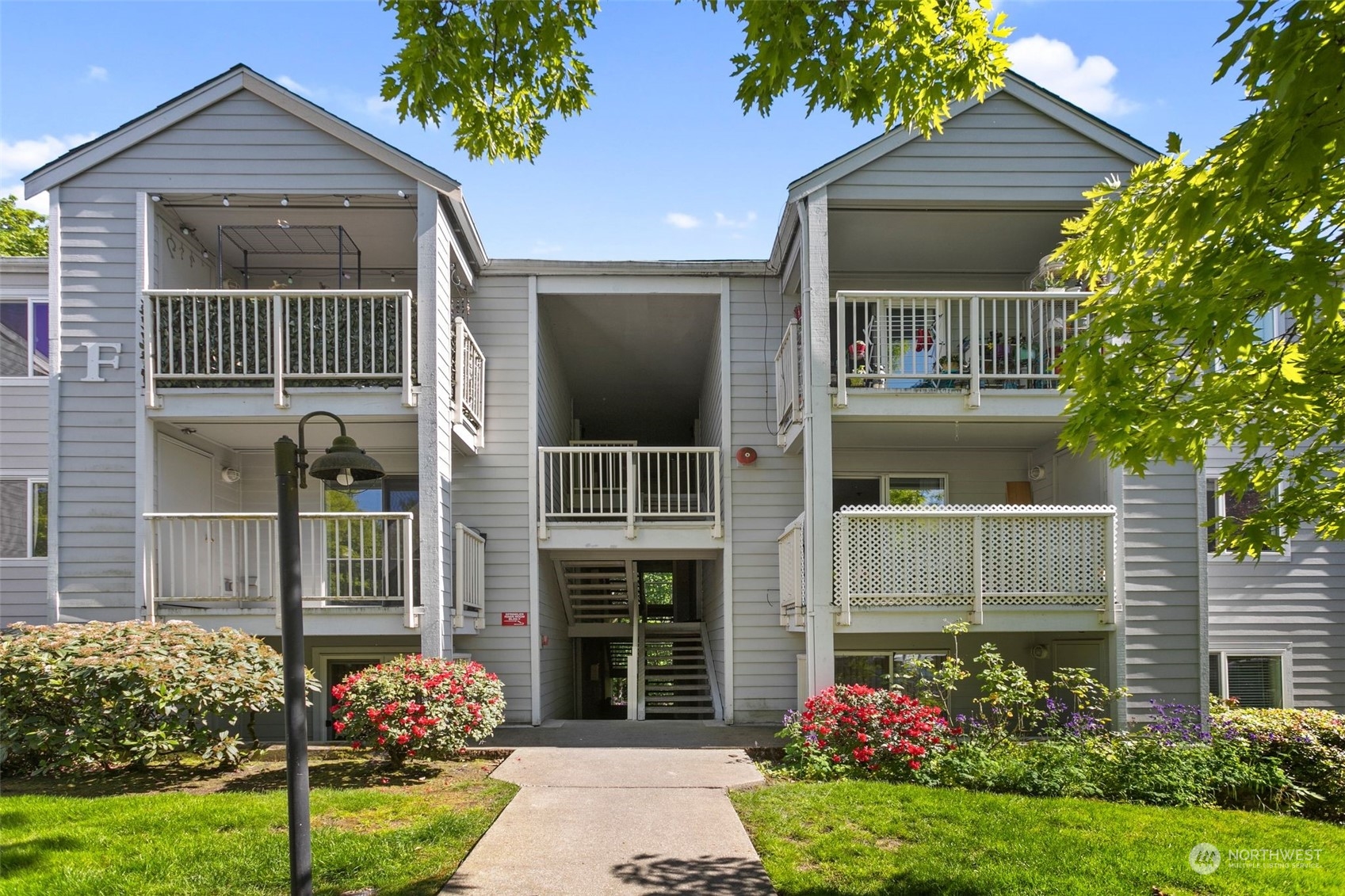 975 Aberdeen Avenue NE #F107