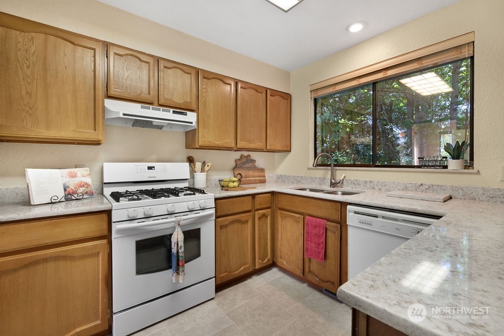 13026 Robinhood Lane