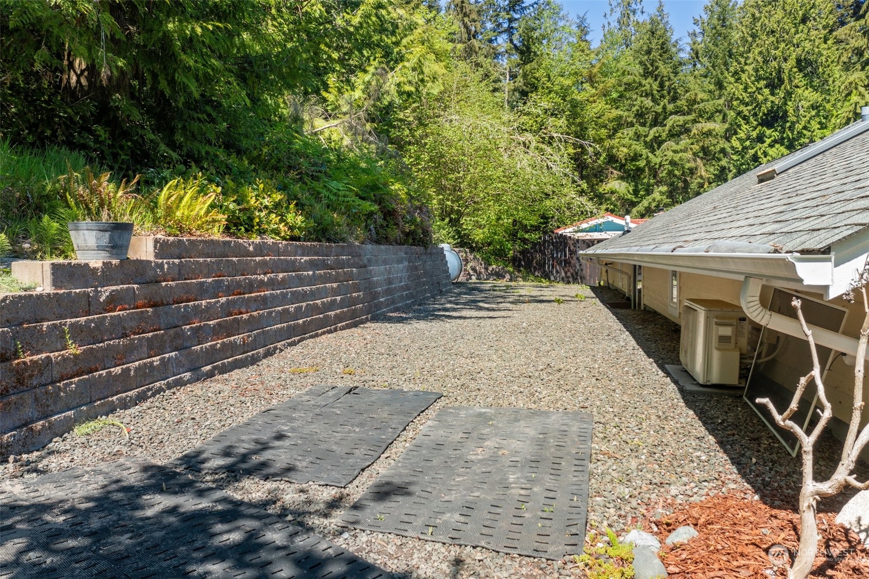 15305 Cedar Grove Road NE