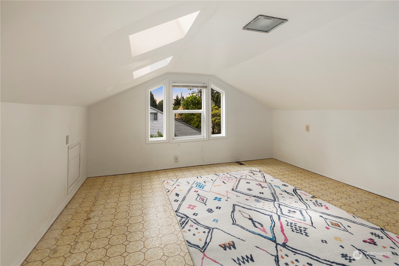 13019 Meridian Avenue N