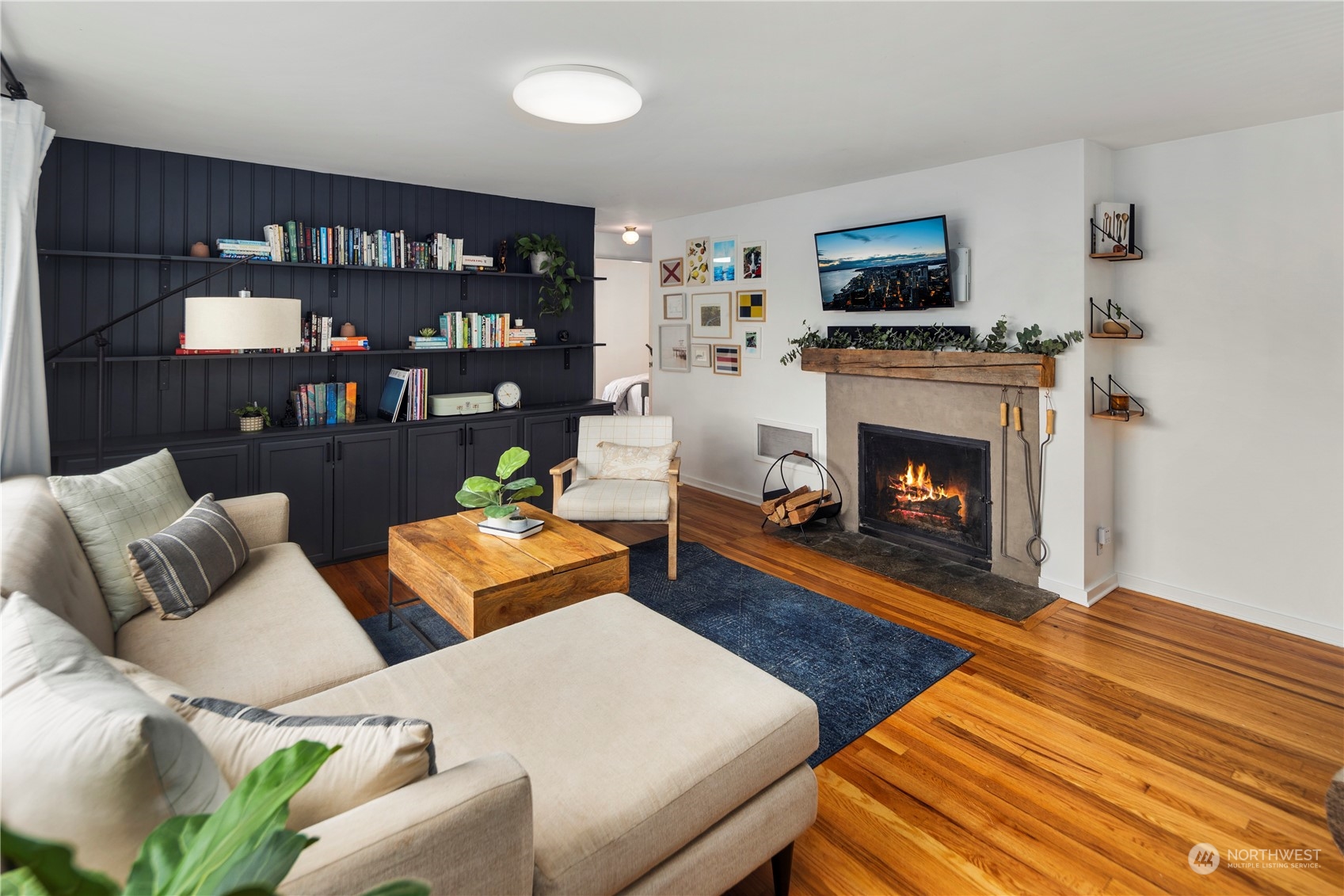 13019 Meridian Avenue N