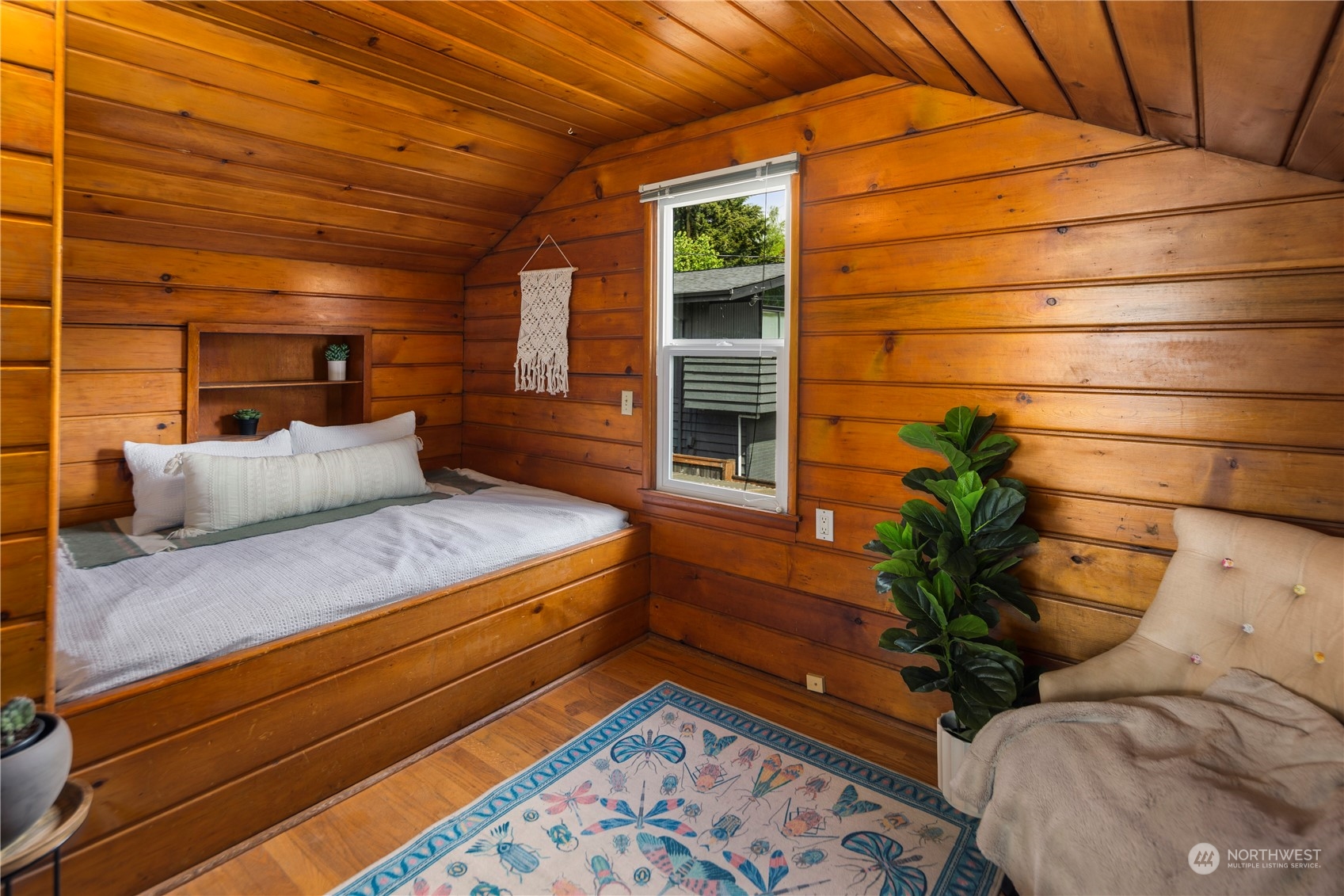 13019 Meridian Avenue N