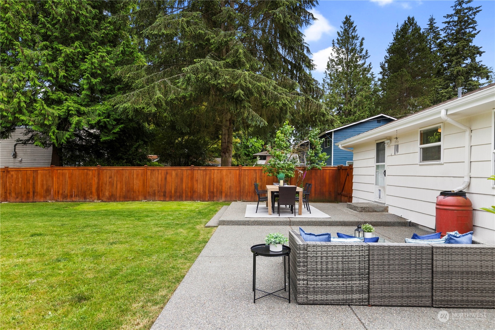 19526 Fremont Avenue N