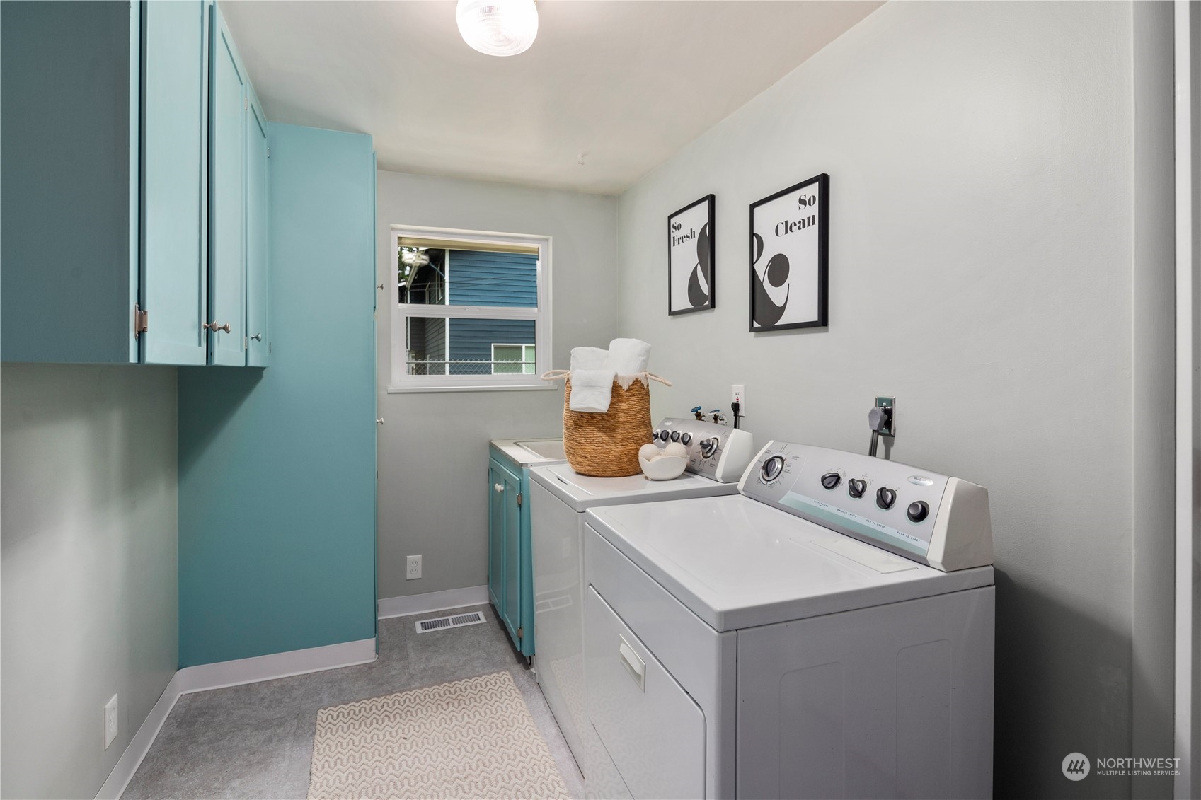 19526 Fremont Avenue N