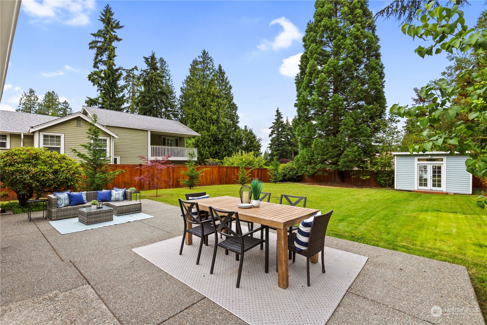 19526 Fremont Avenue N