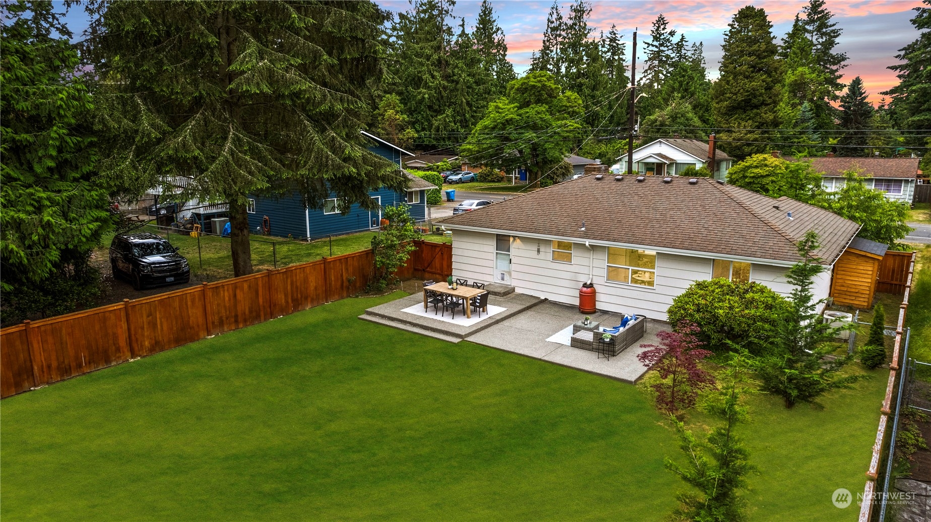 19526 Fremont Avenue N