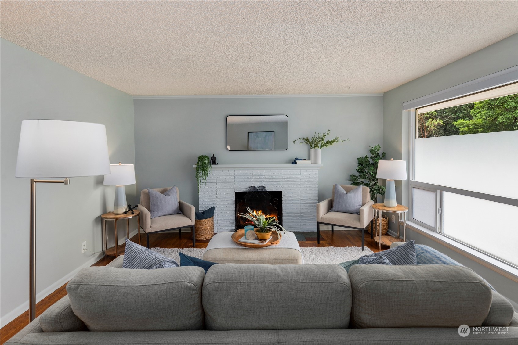 19526 Fremont Avenue N