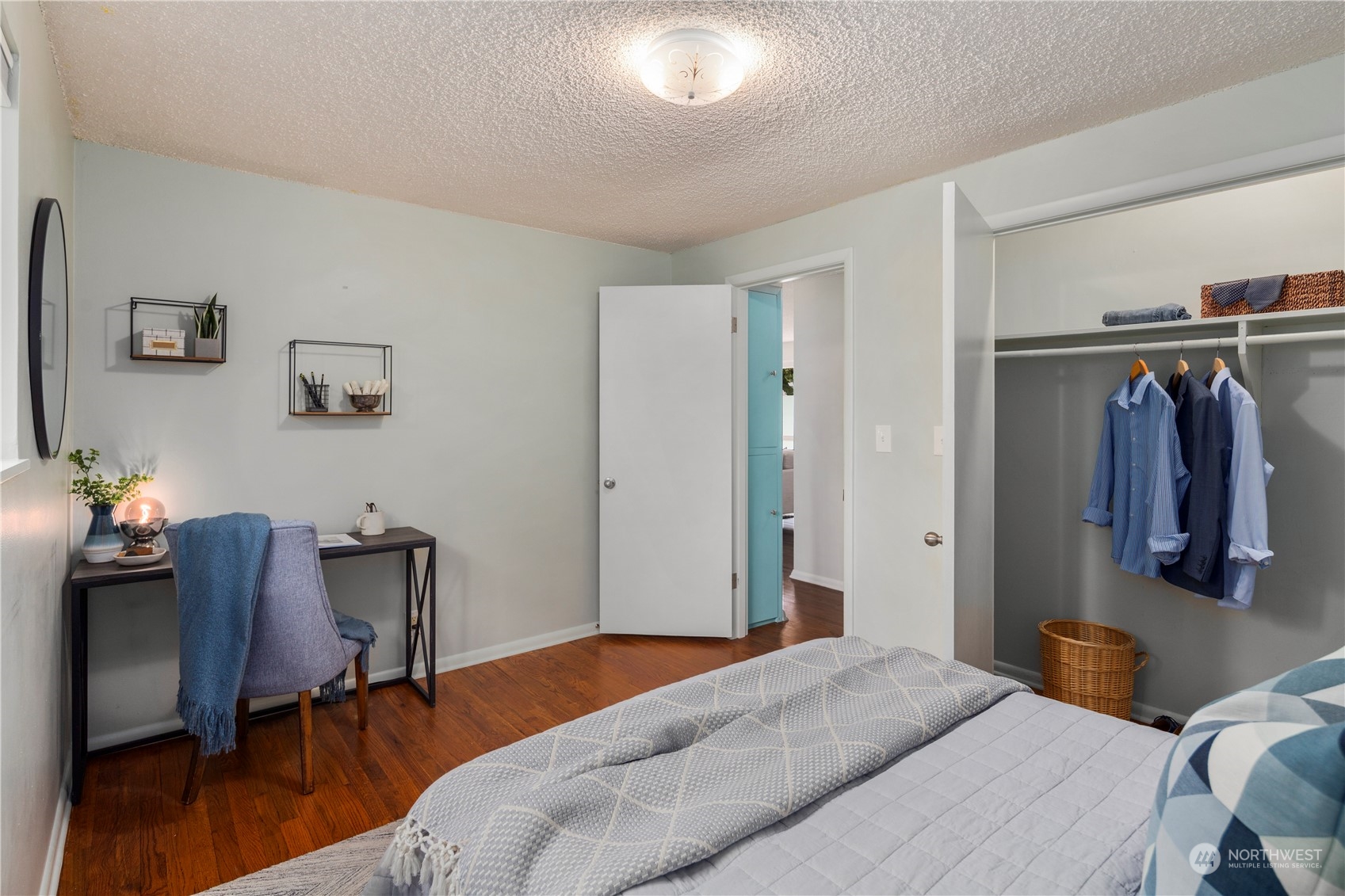 19526 Fremont Avenue N