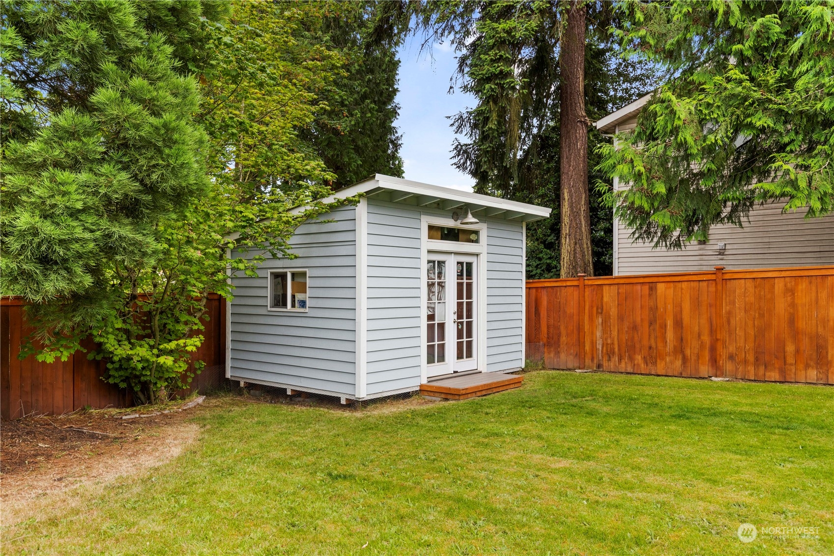 19526 Fremont Avenue N