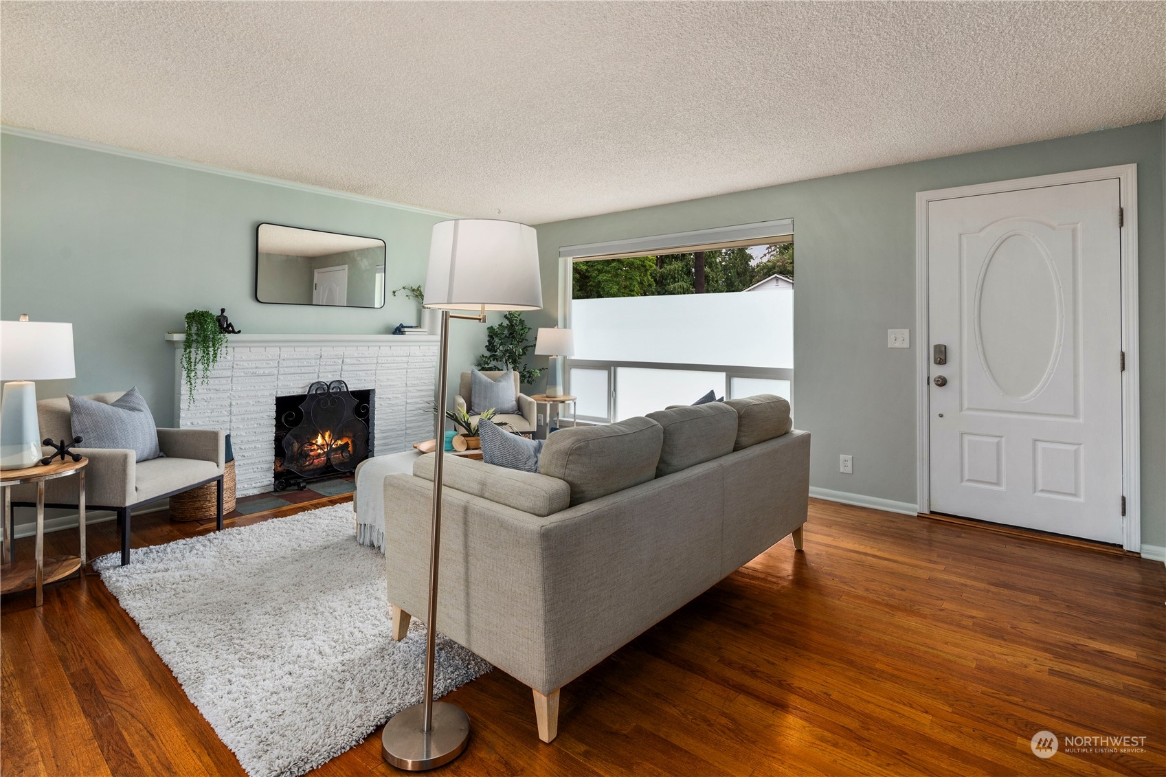 19526 Fremont Avenue N