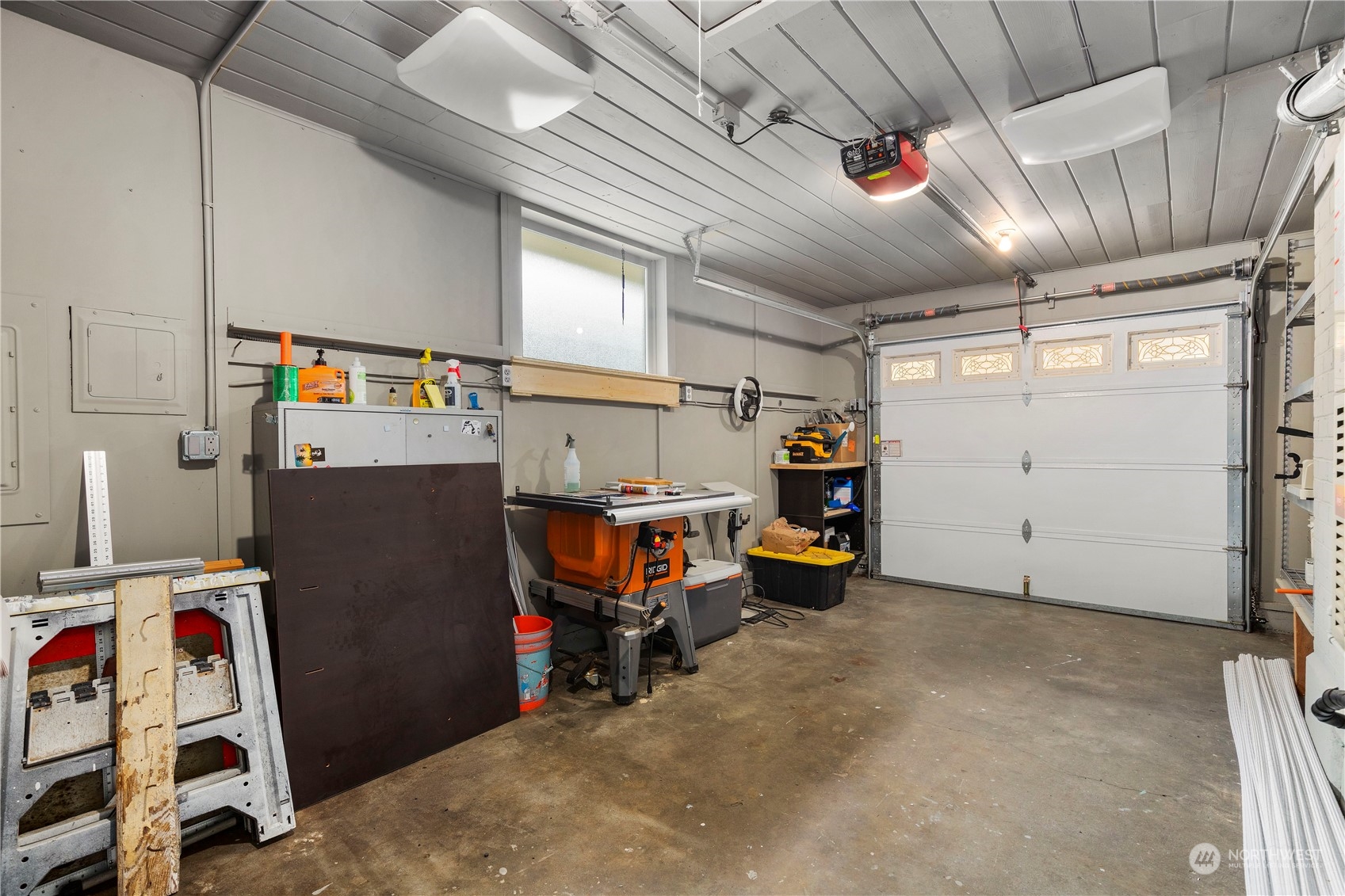 19526 Fremont Avenue N