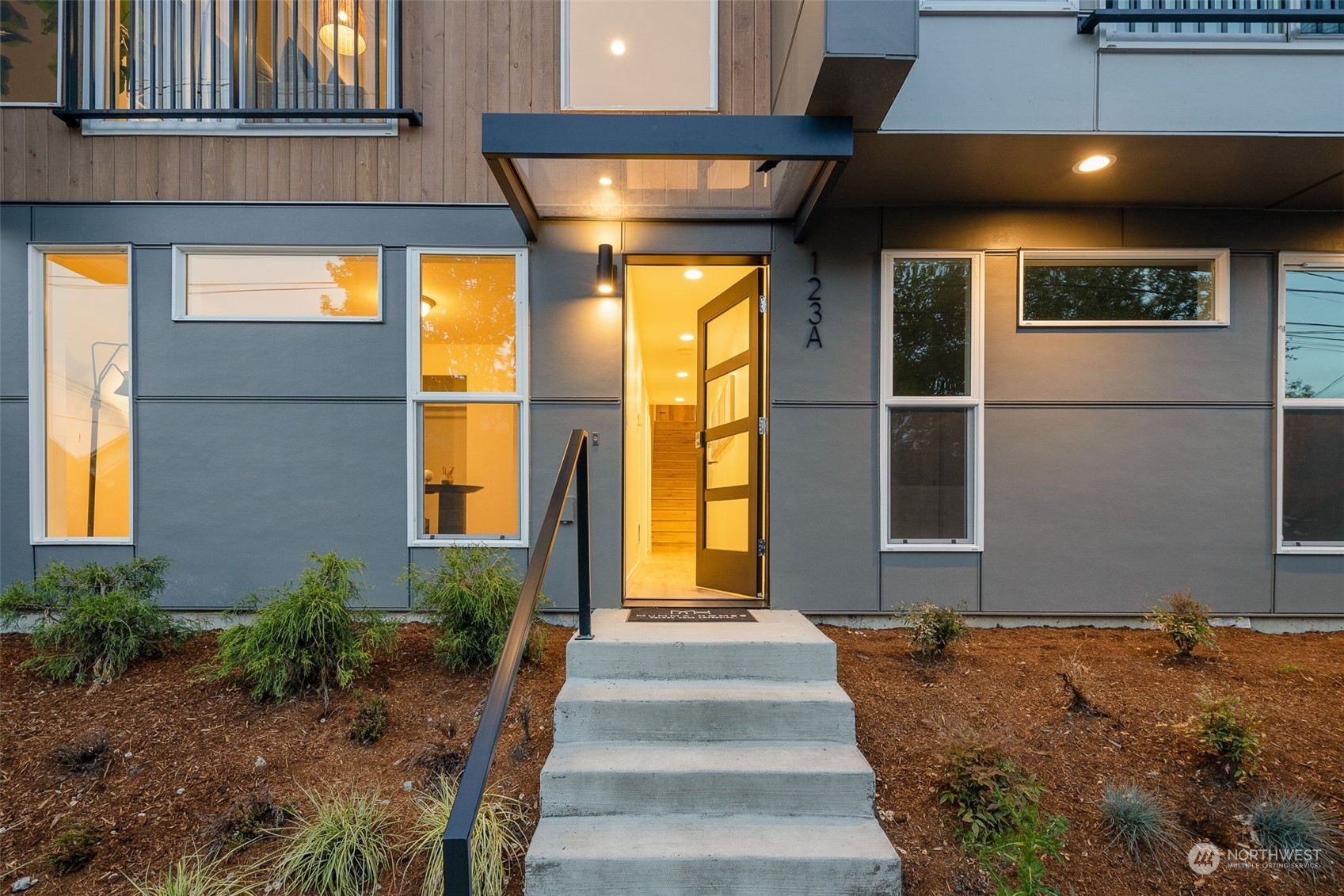 123 26th Avenue E Unit: A