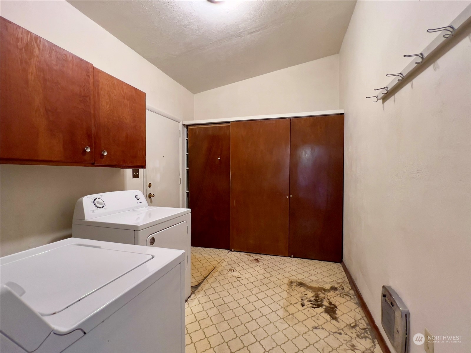 5615 Seahurst Avenue