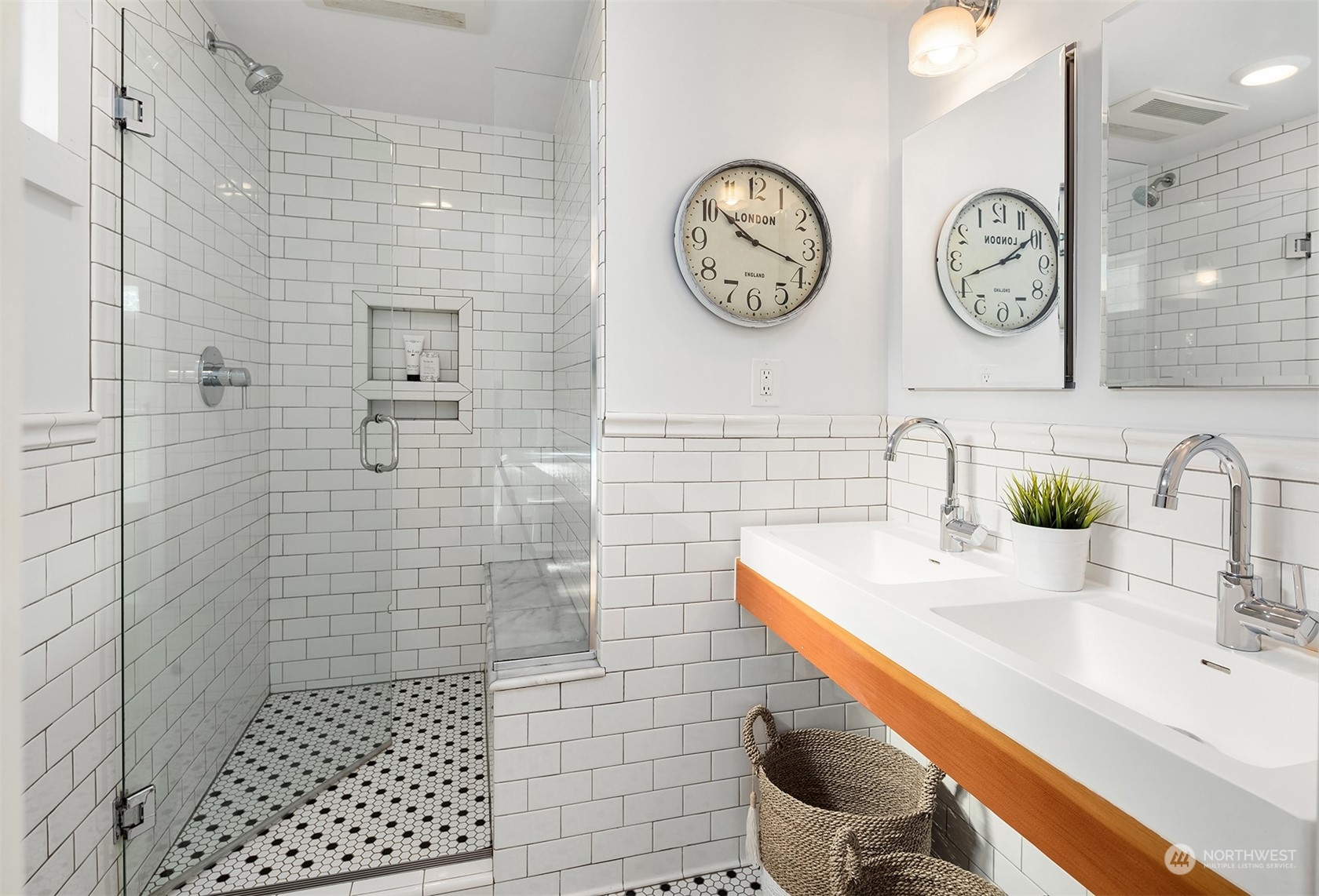 8849 Ashworth Avenue N