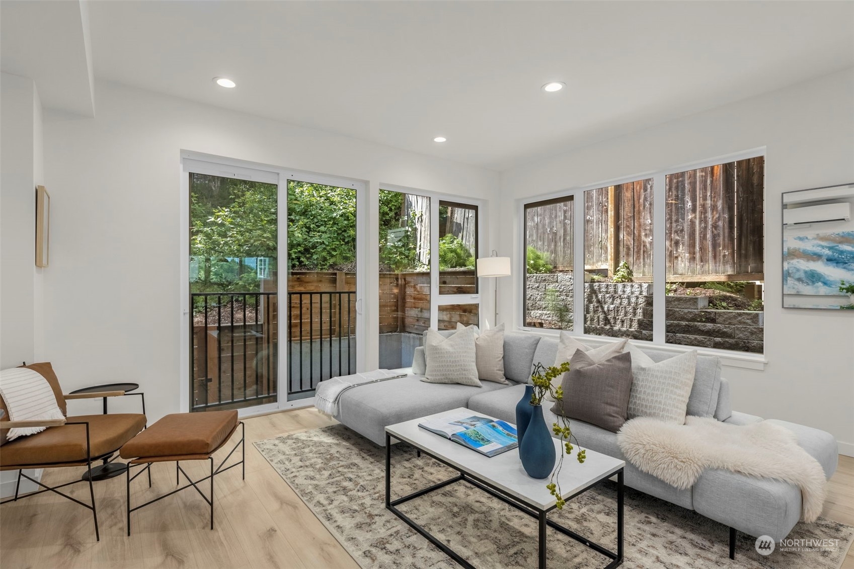 119 26th Avenue E Unit: D