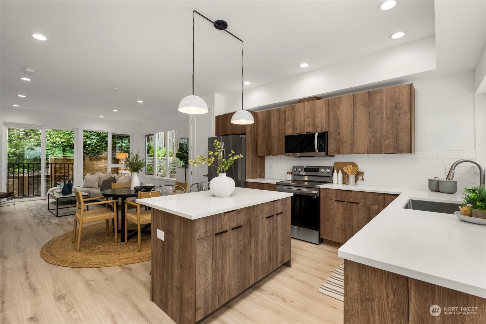 119 26th Avenue E Unit: D