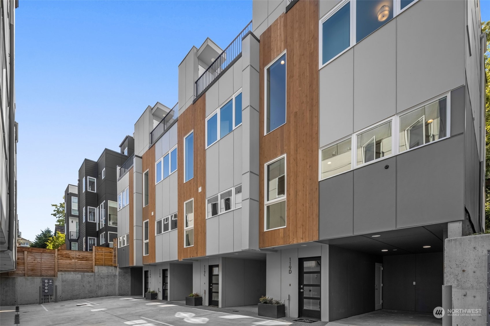 119 26th Avenue E Unit: D