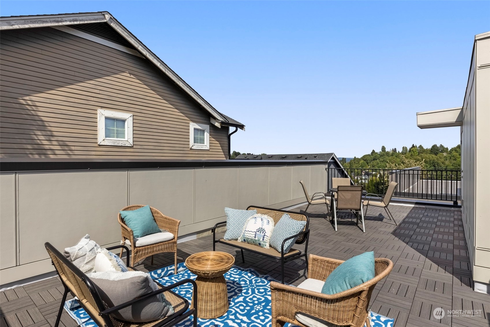 119 26th Avenue E Unit: D