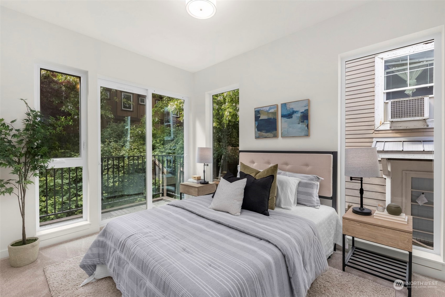 119 26th Avenue E Unit: D