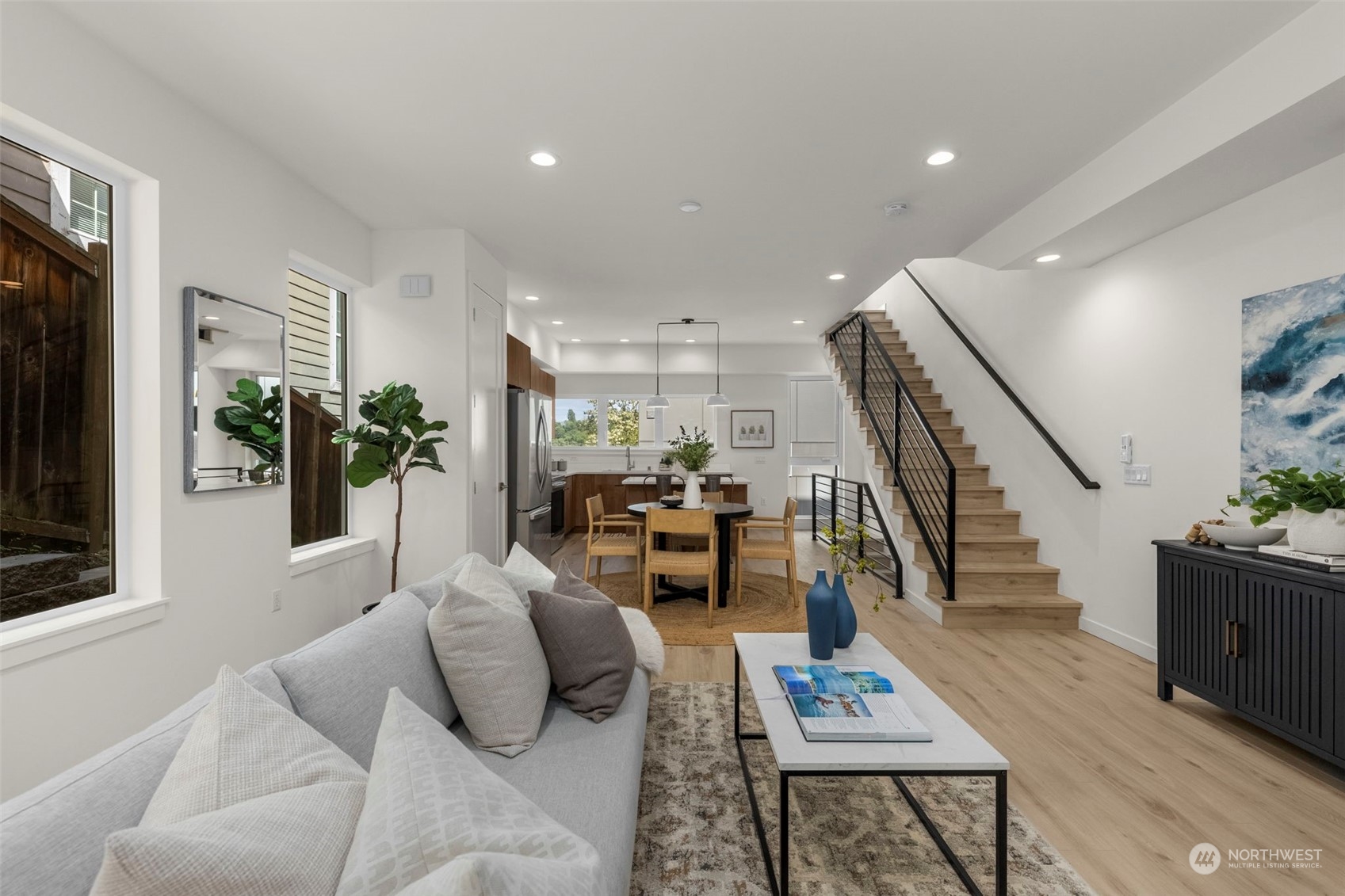 119 26th Avenue E Unit: D