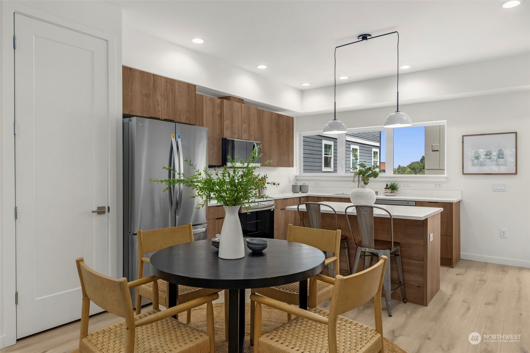 119 26th Avenue E Unit: D