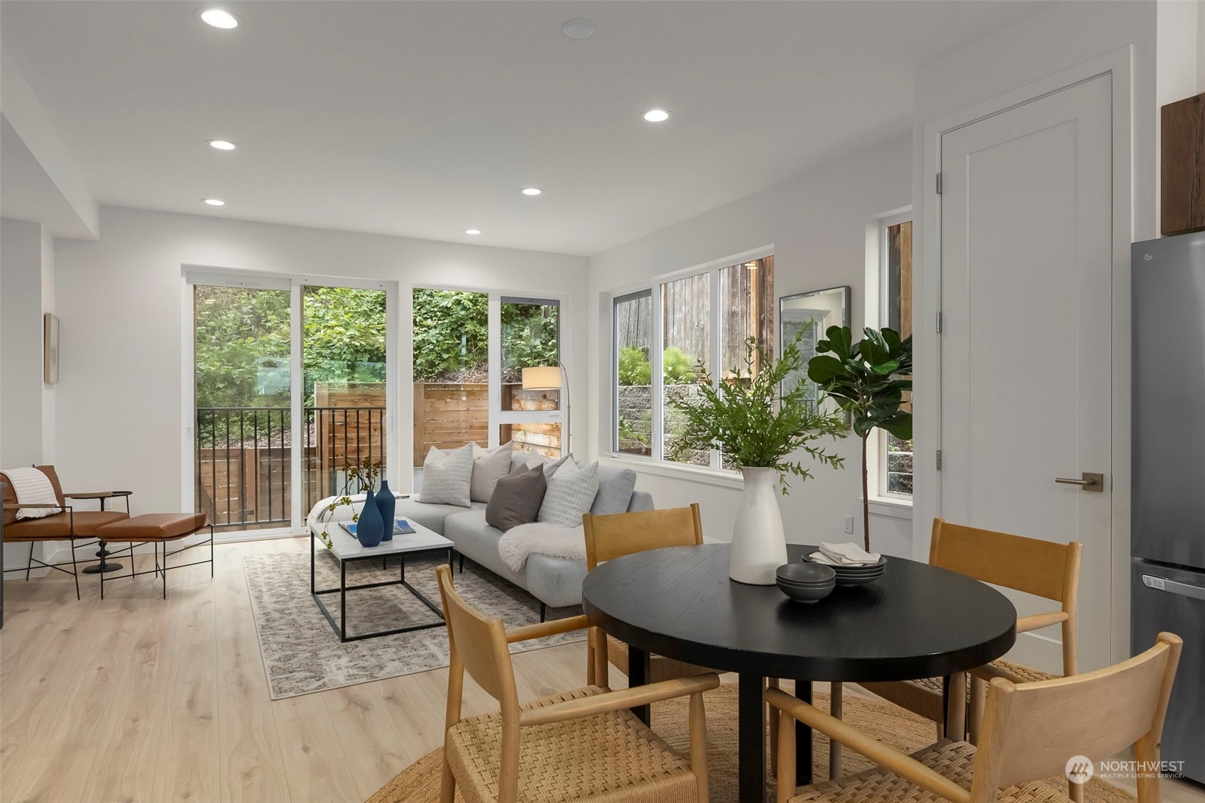 119 26th Avenue E Unit: D