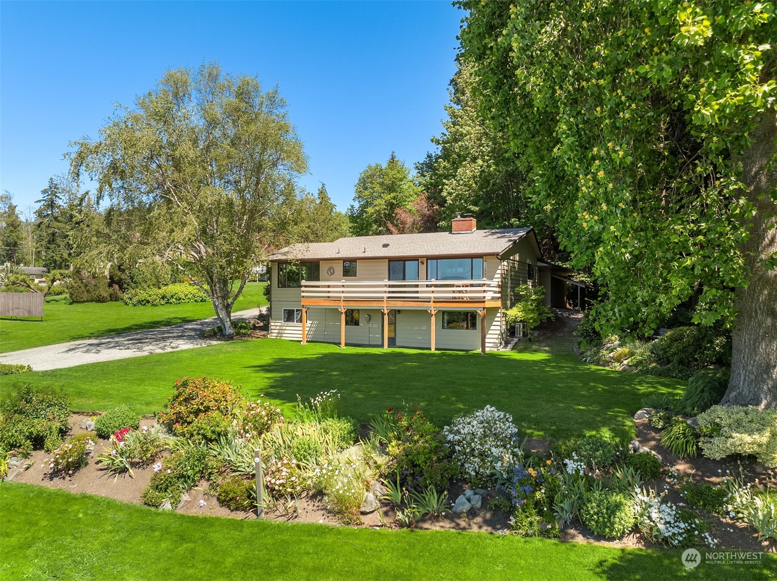 17278 Lemolo Shore Drive NE