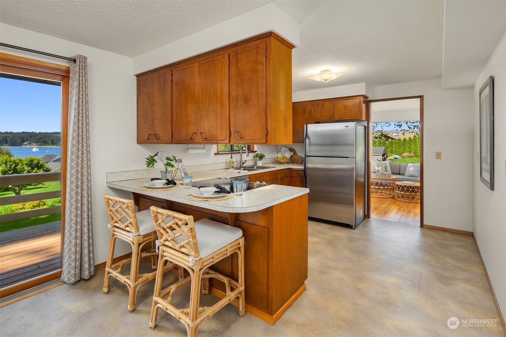 17278 Lemolo Shore Drive NE