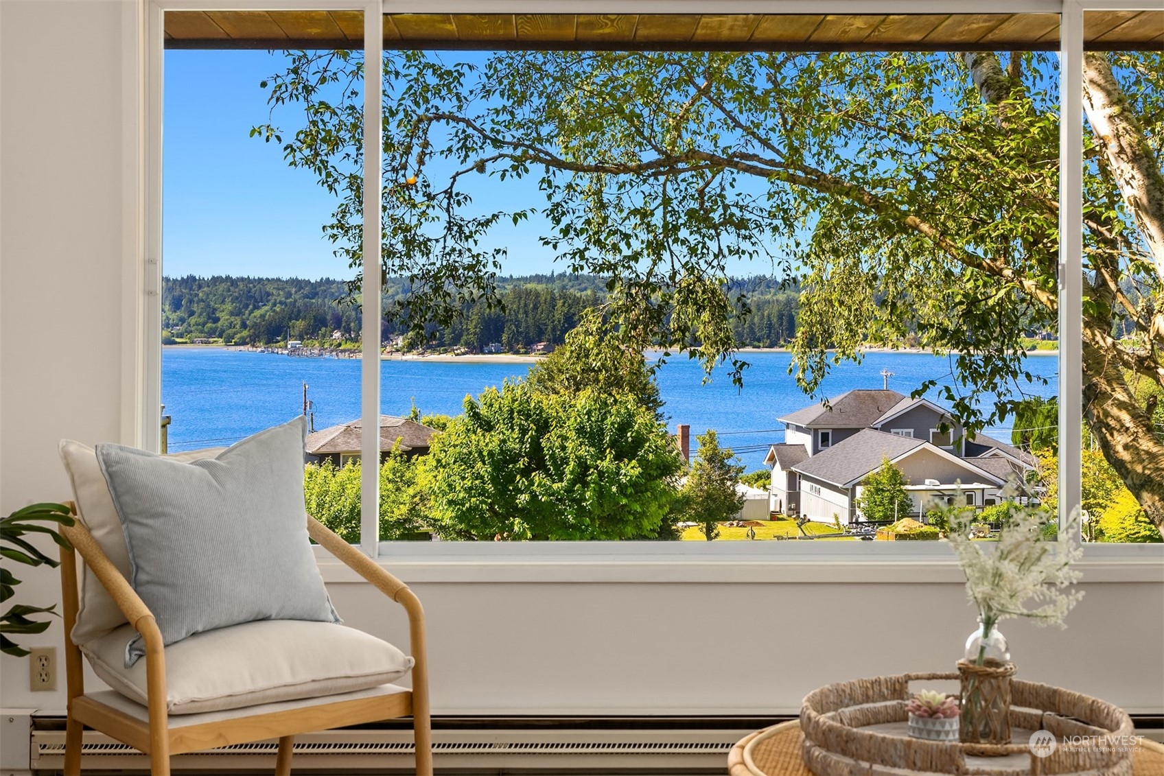 17278 Lemolo Shore Drive NE