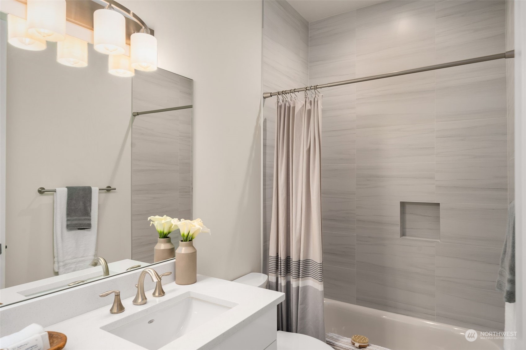 123 26th Avenue E Unit: C