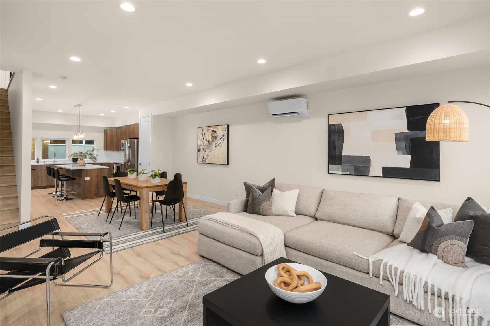 123 26th Avenue E Unit: C