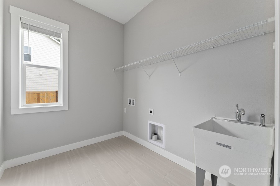 11806 63rd St Court E