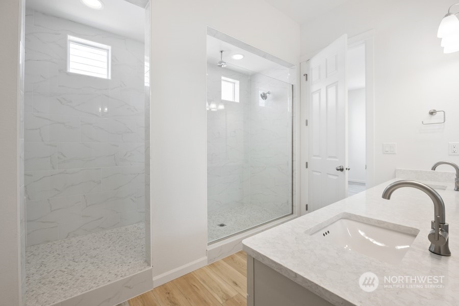 11806 63rd St Court E