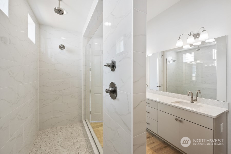 11806 63rd St Court E