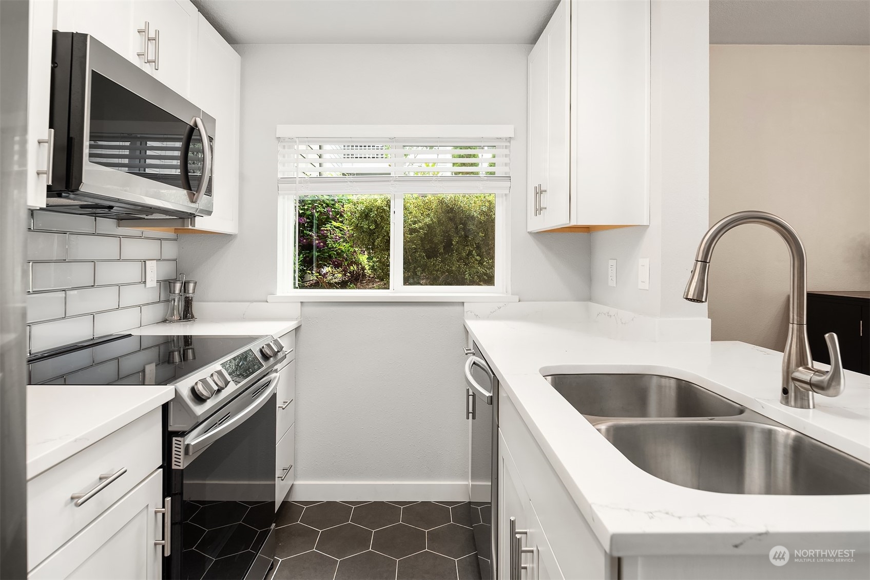 12602 109th Court NE Unit: G101