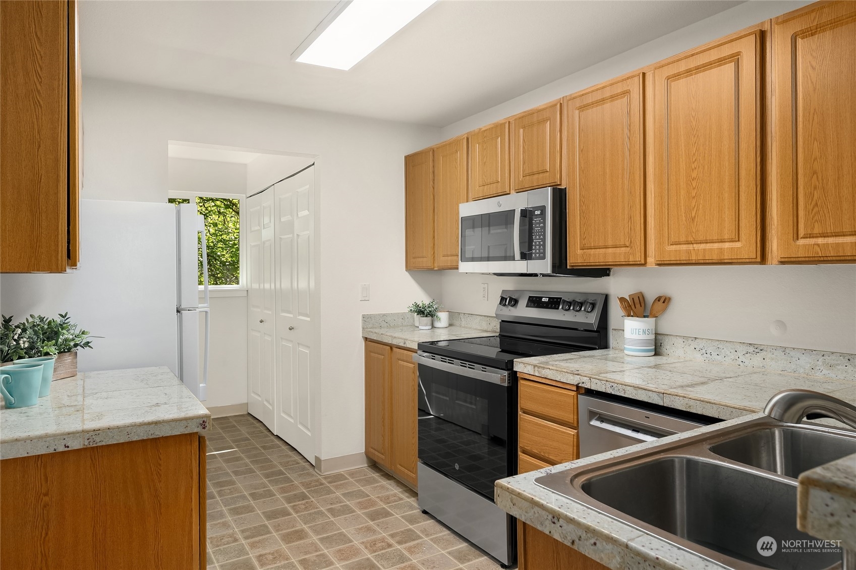 10018 NE 127th Place #B210