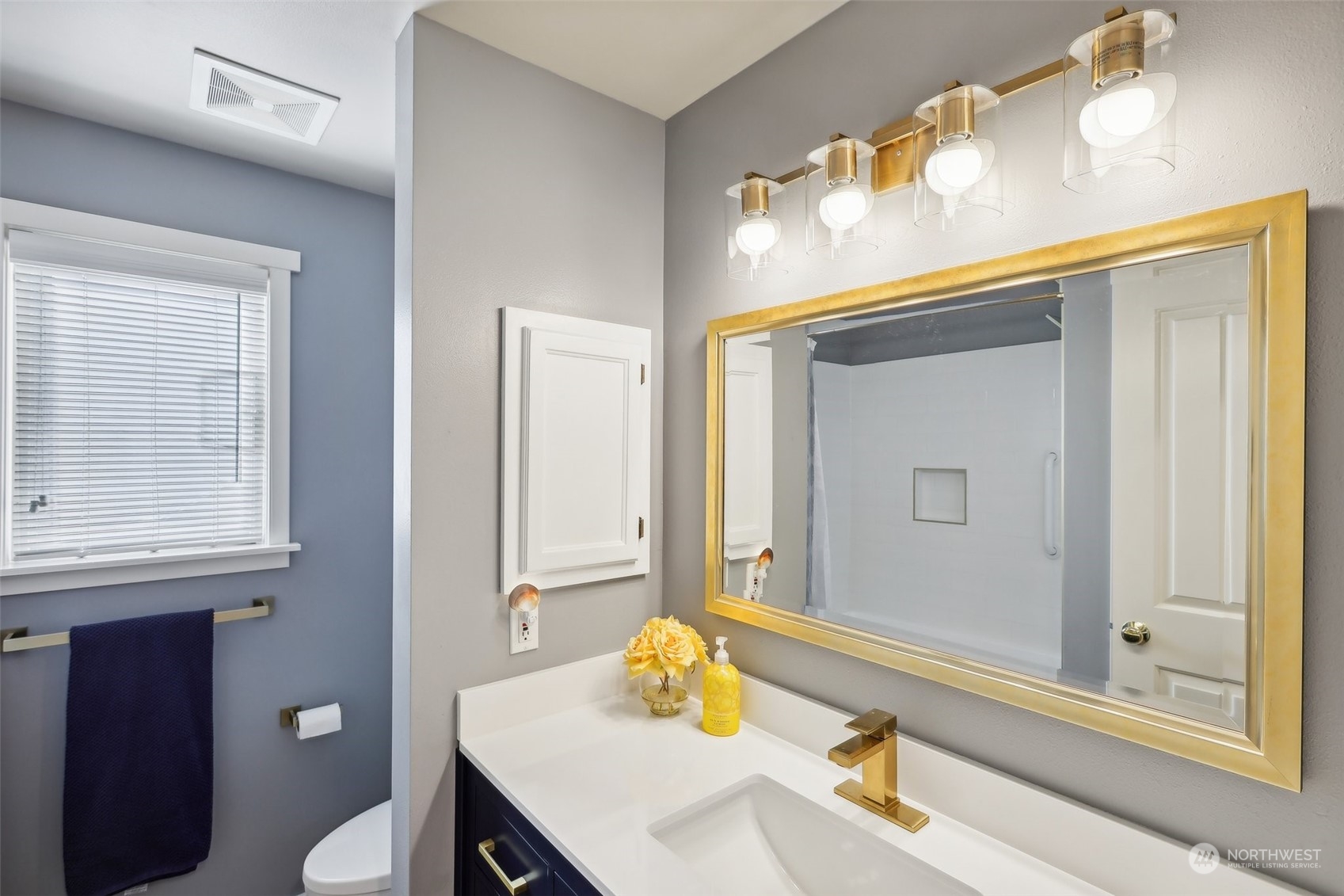 3432 Laurelwood Circle NE