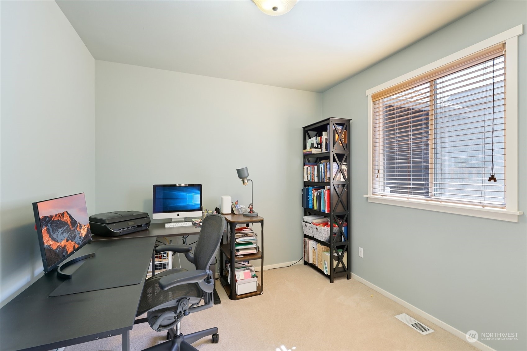 3432 Laurelwood Circle NE