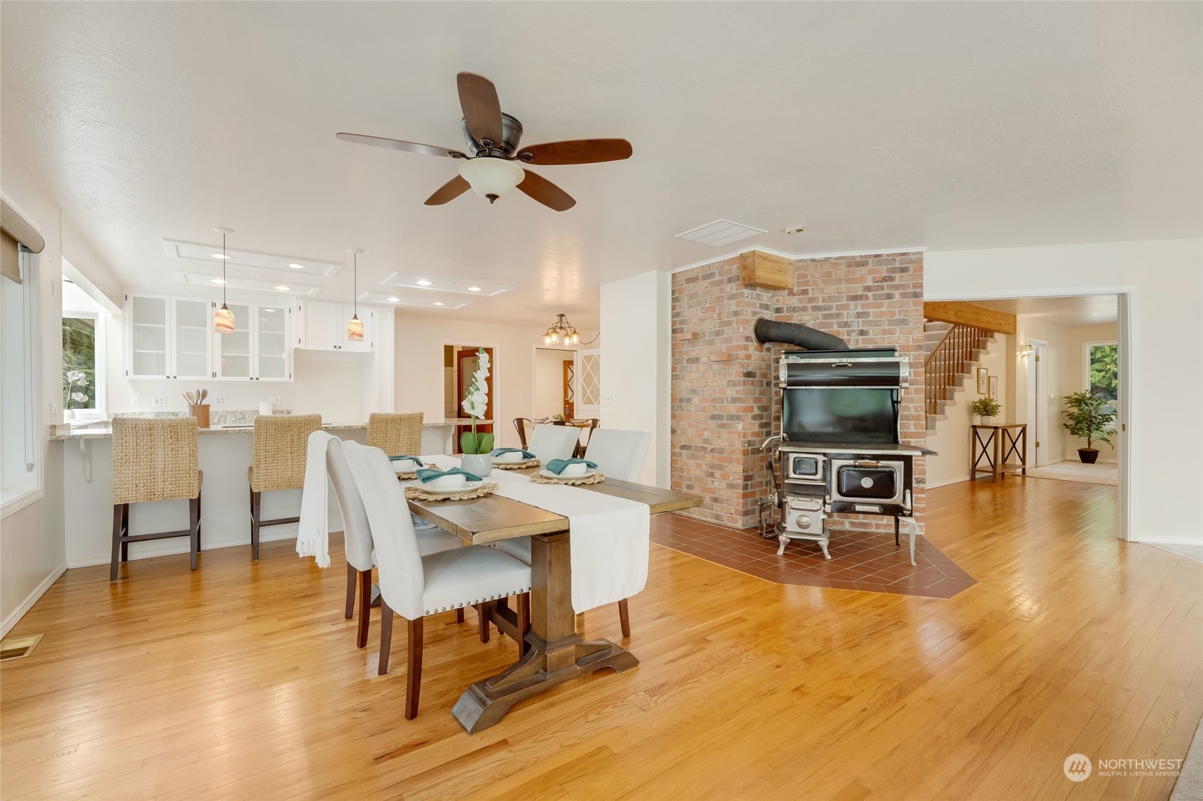 16116 70th Avenue NW