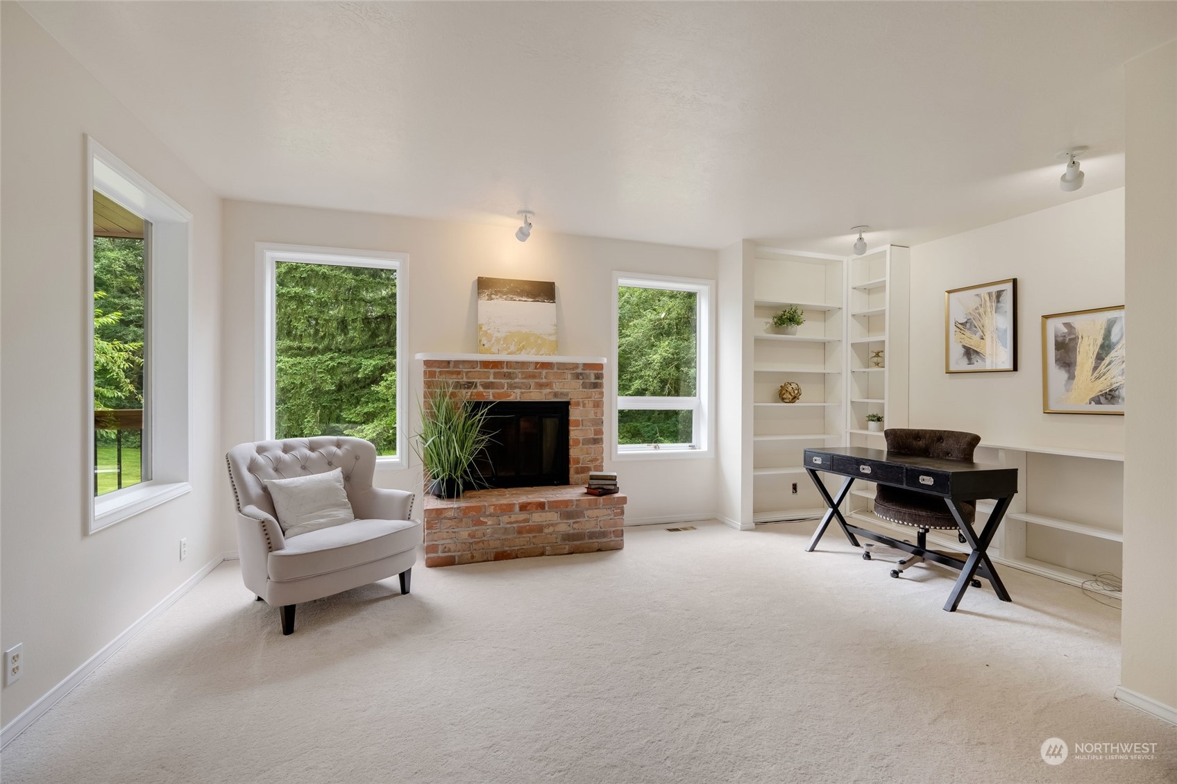 16116 70th Avenue NW