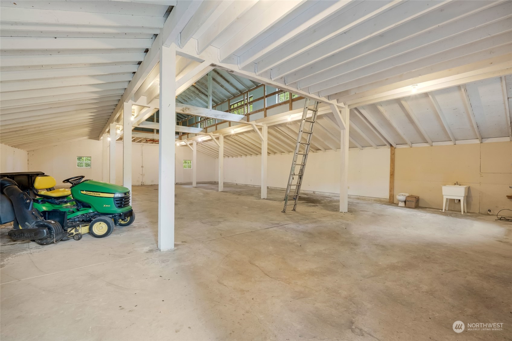 16116 70th Avenue NW